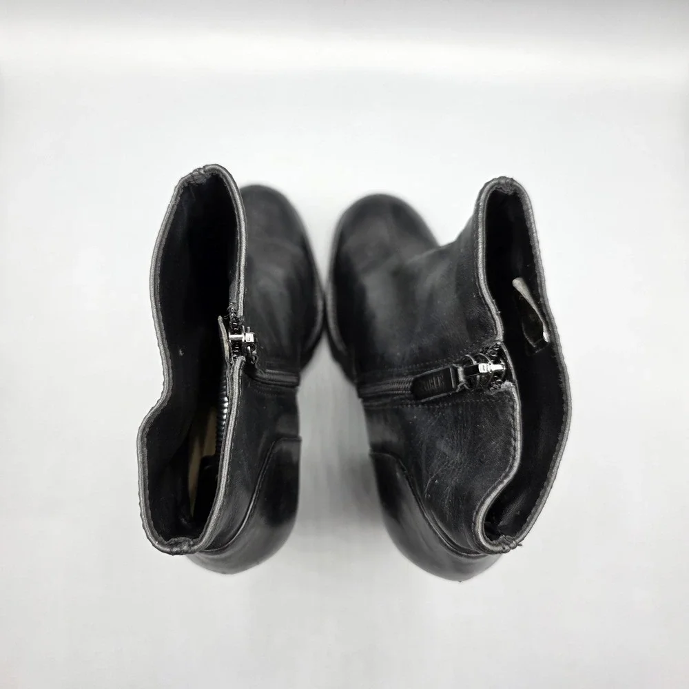 Schutz Boots Womens 39‎ Black Leather Chunky Lug Sole High Heel Booties Zipper